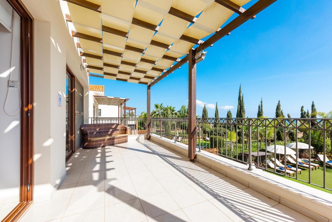 Sea Front Oceanus H2 By Ezoria Villas Aya Napa Dış mekan fotoğraf