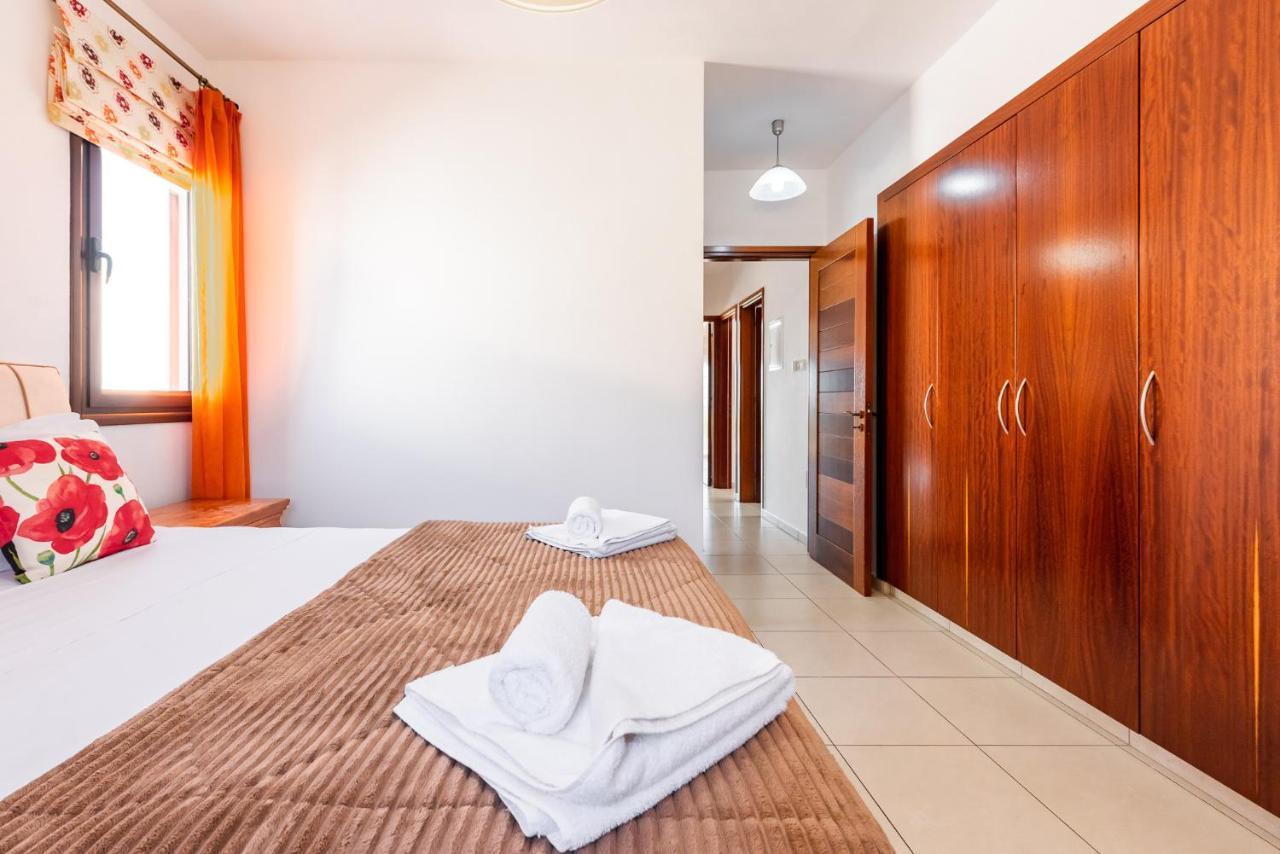 Sea Front Oceanus H2 By Ezoria Villas Aya Napa Dış mekan fotoğraf