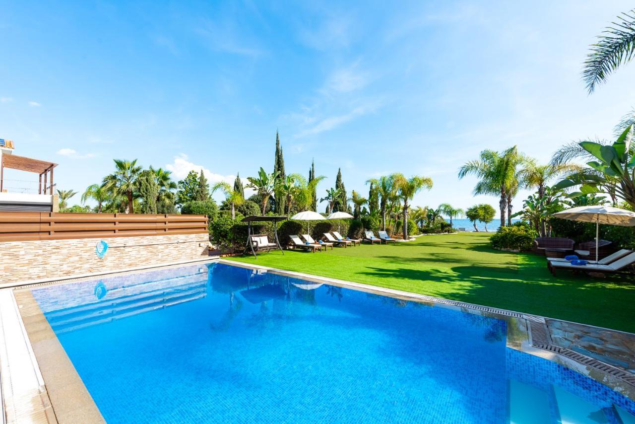 Sea Front Oceanus H2 By Ezoria Villas Aya Napa Dış mekan fotoğraf